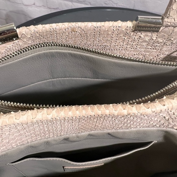 LOUIS VUITTON RARE EXOTIC COLLECTION Python Perfore Delphes. Snakeskin Leather - Picture 14 of 16